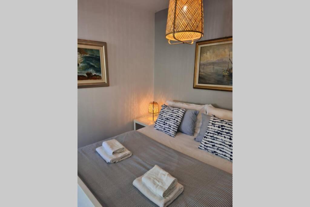 Studio Apartment Marella Vis Eksteriør billede